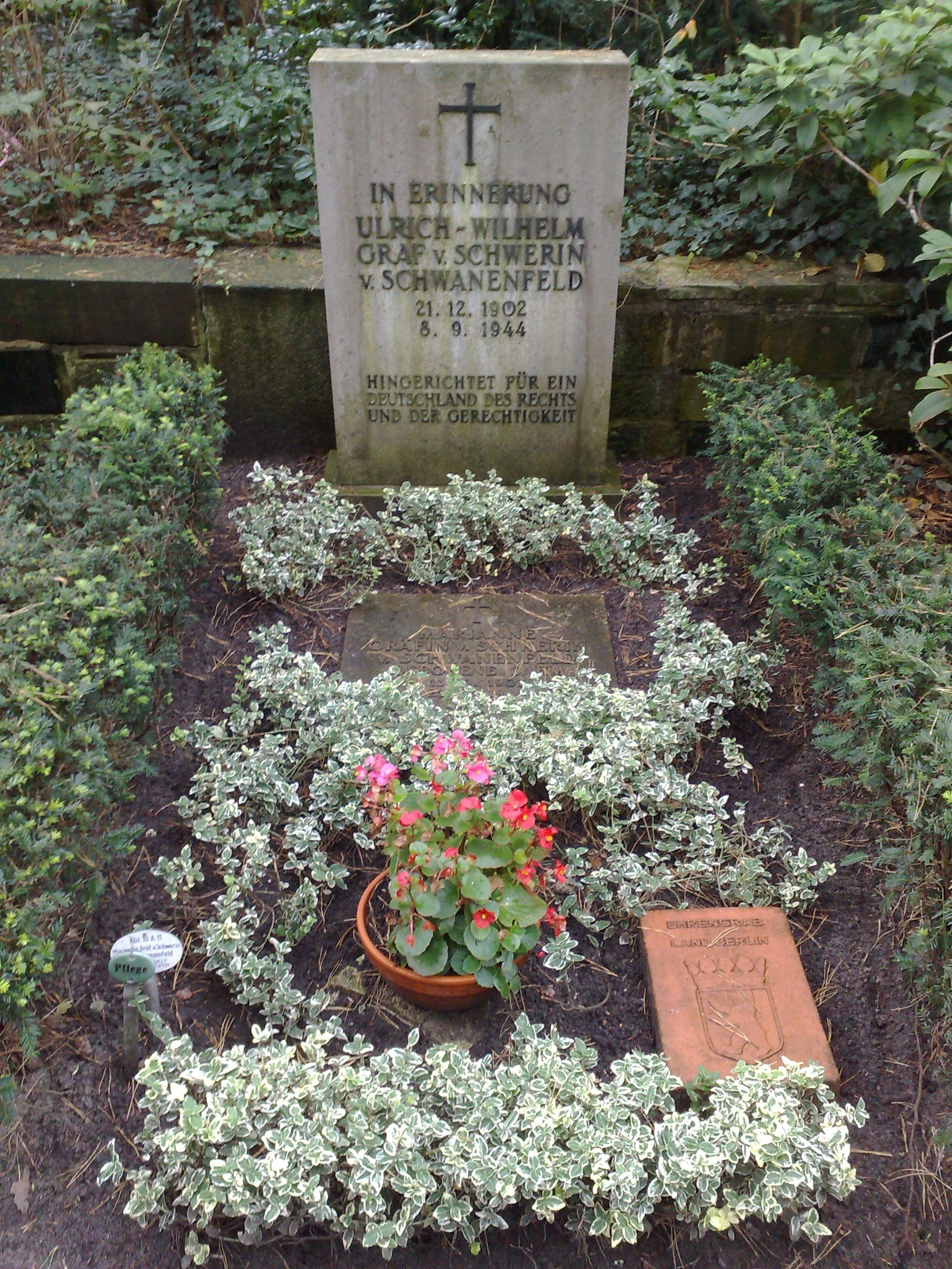 Symbolische Grabstätte von Ulrich Wilhelm Graf Schwerin von Schwanenfeld